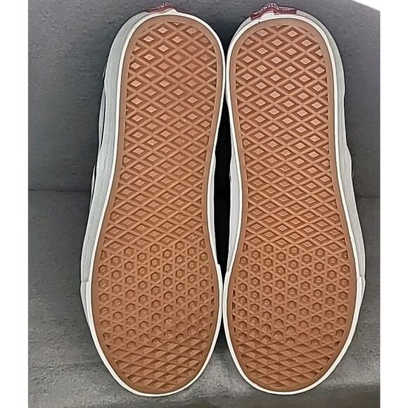 Vans x Disney World 50th Slip-On Shoes Mickey Mouse 10M/11.5W EUC Rare - Picture 11 of 11